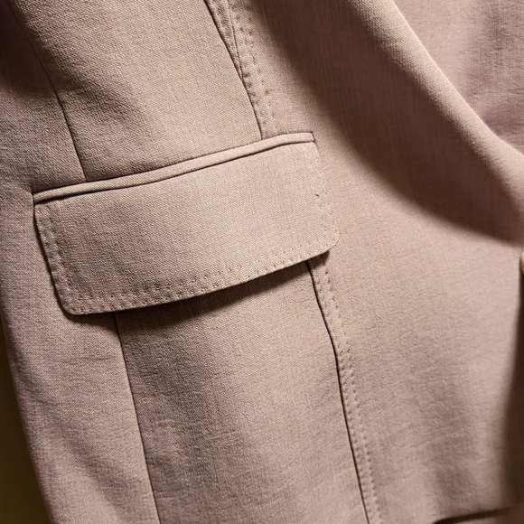 Ladies Anne Klein skirt suit - Picture 10 of 12